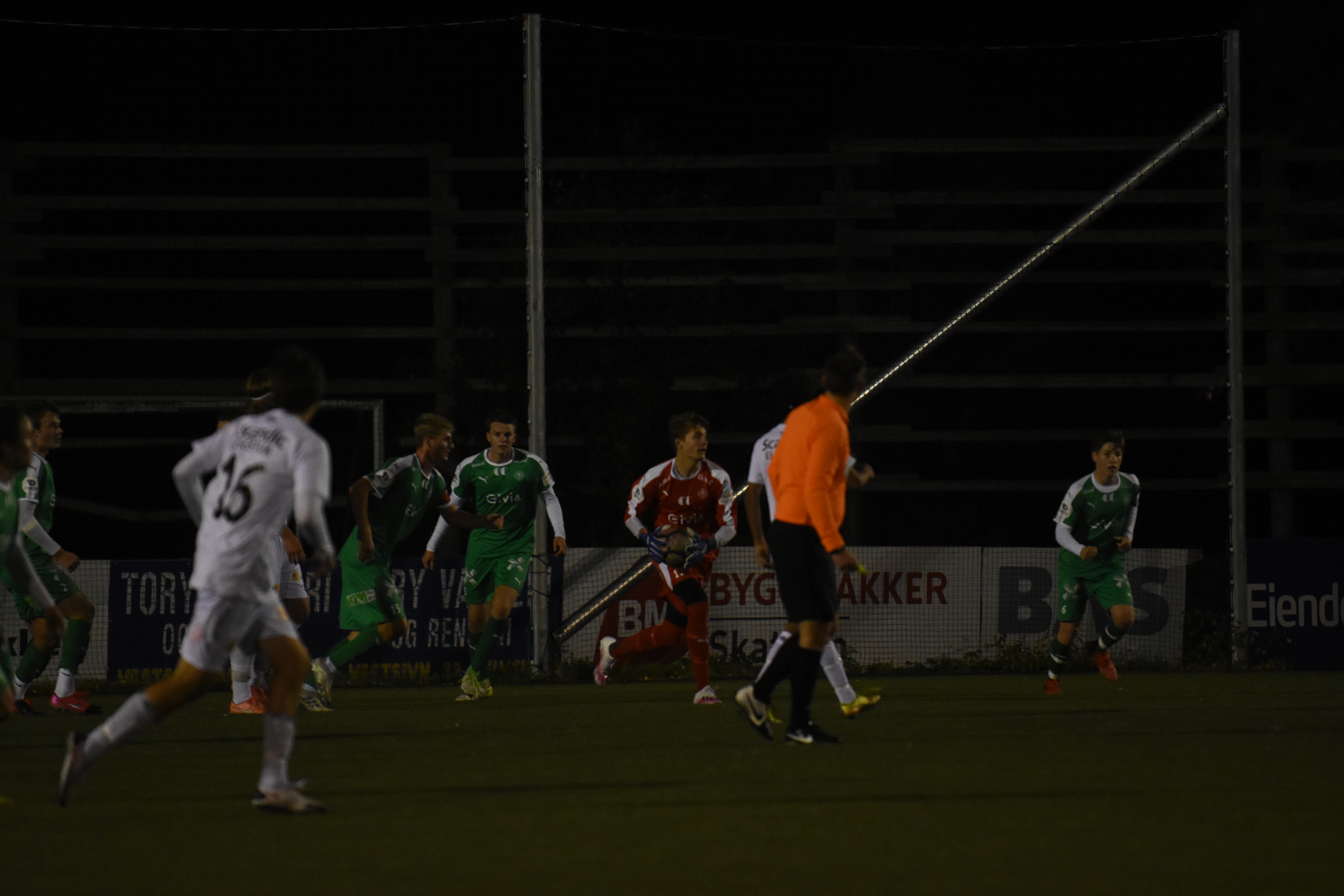 - Ikke kloke nok med ball